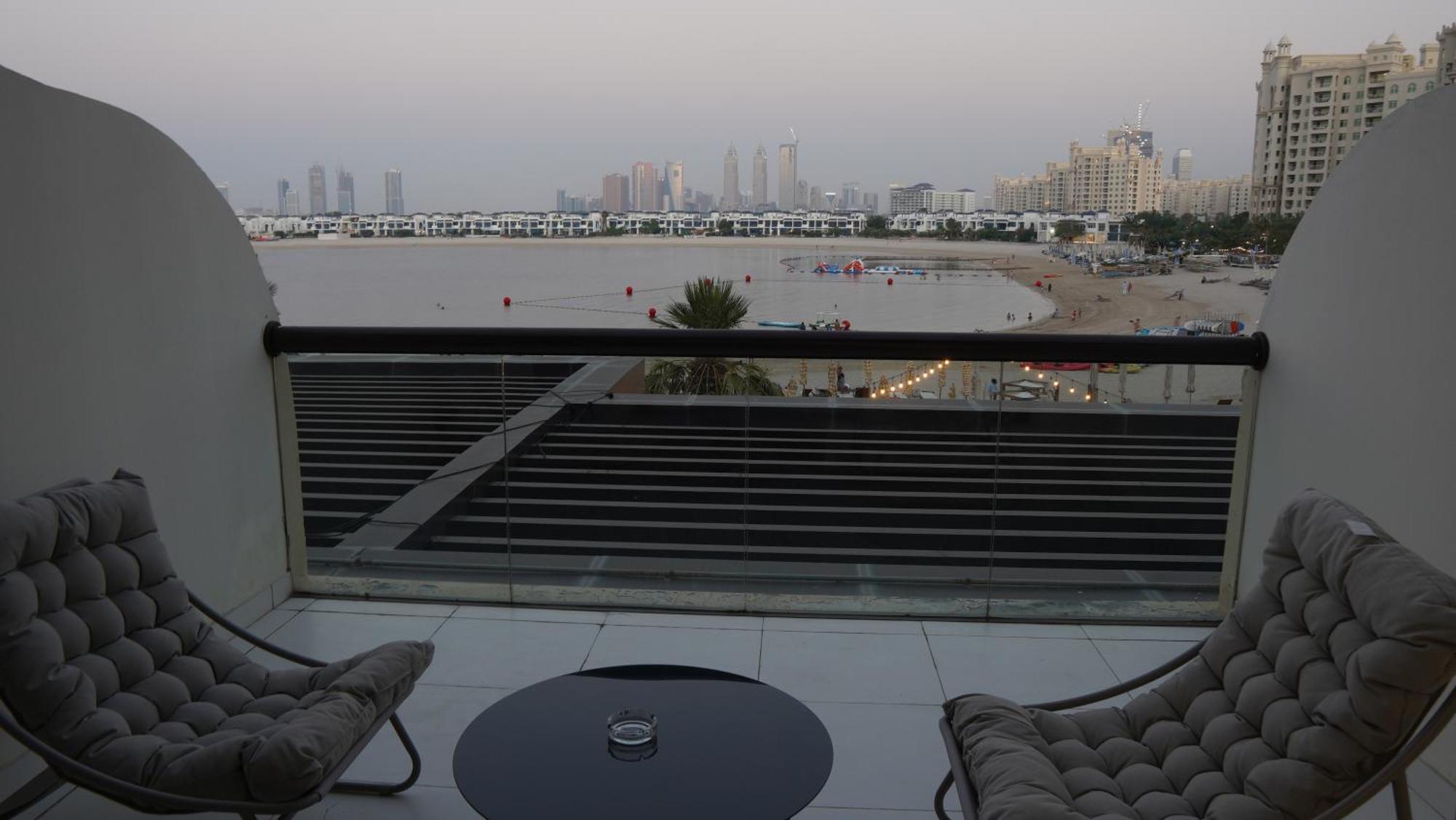 Dimorelux Dubai Buitenkant foto