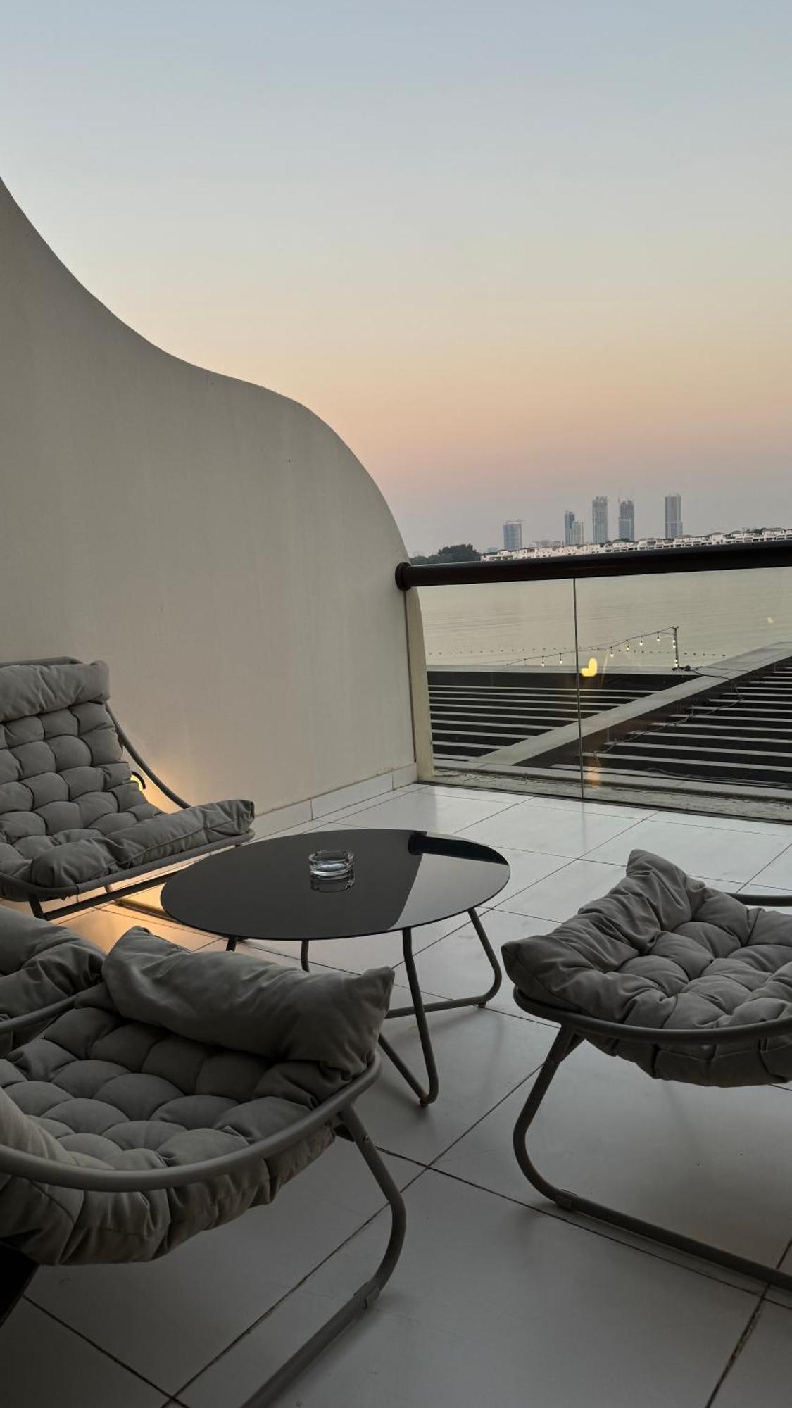 Dimorelux Dubai Buitenkant foto